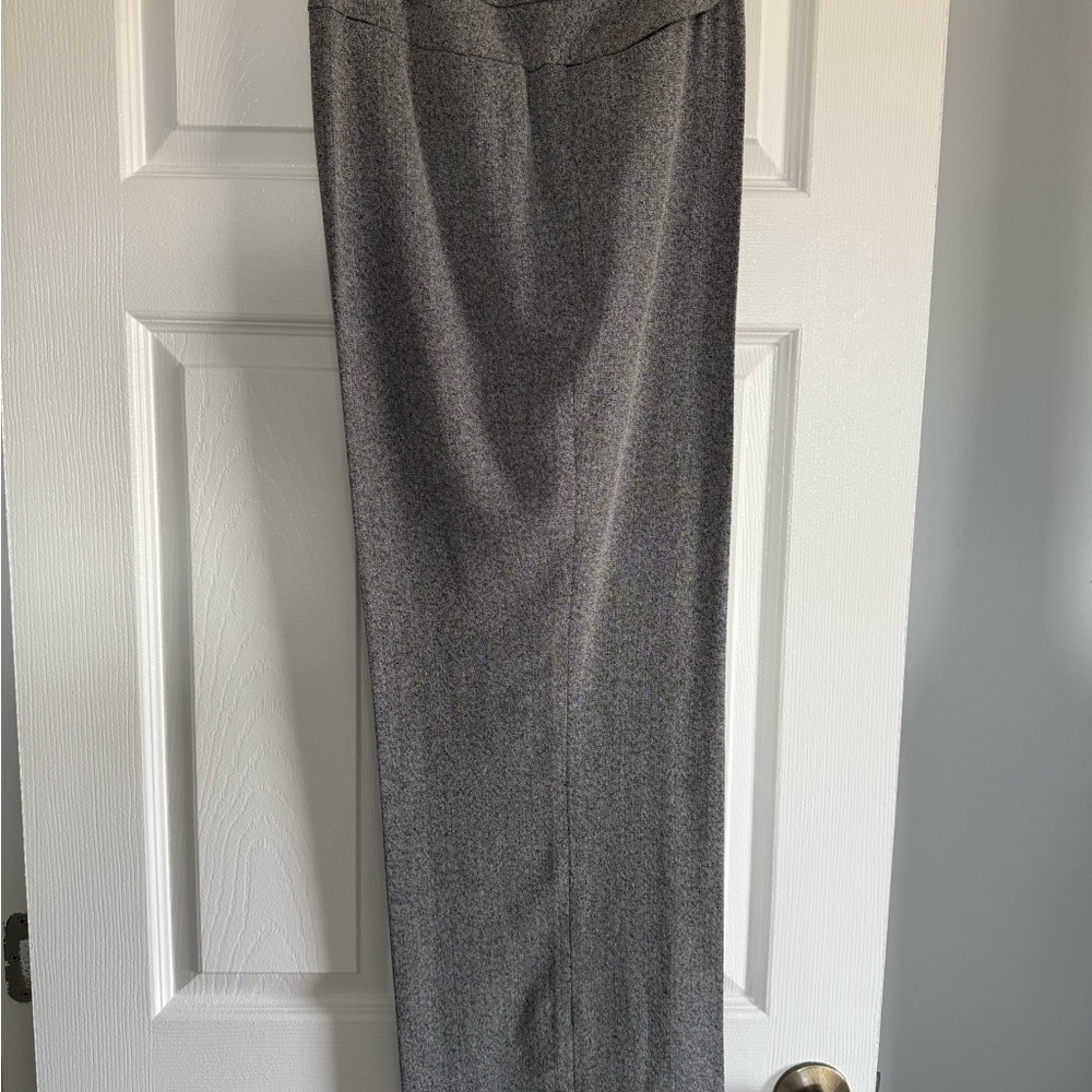 Gray Tweed Wool Blend Cuffed Trousers for Women, Size 16